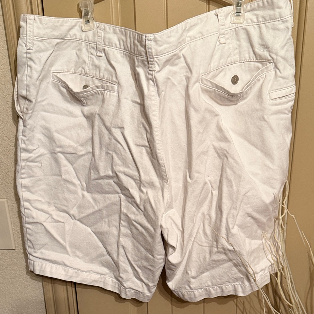Dockers White Men's Flat Front Shorts - Picture 2 of 5